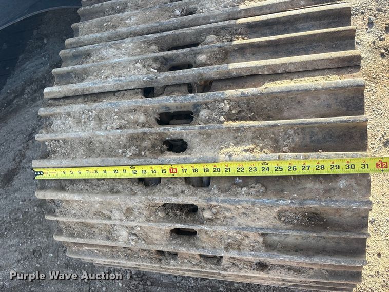 image for item EU0810 2017 Komatsu PC210LC-11 excavator