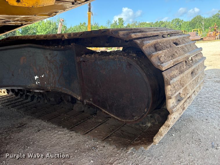 image for item EU0810 2017 Komatsu PC210LC-11 excavator