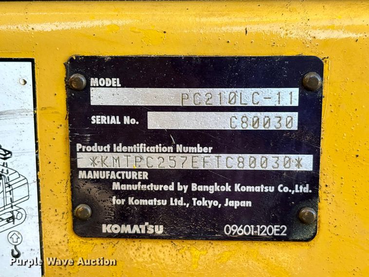 image for item EU0810 2017 Komatsu PC210LC-11 excavator