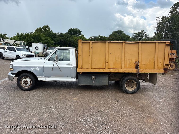 image for item EU5785 1992 Ford F350 dump truck