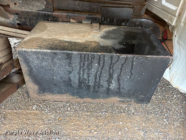 image for item EU5785 1992 Ford F350 dump truck