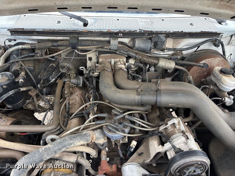 image for item EU5785 1992 Ford F350 dump truck