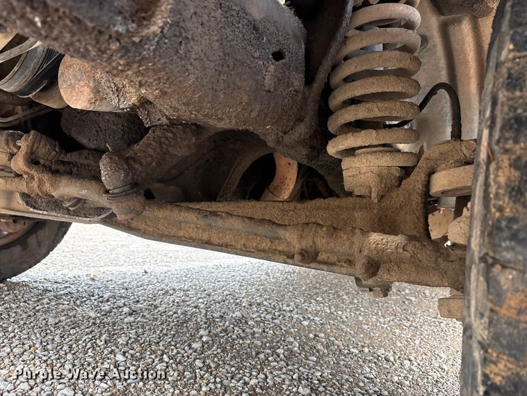 image for item EU5785 1992 Ford F350 dump truck