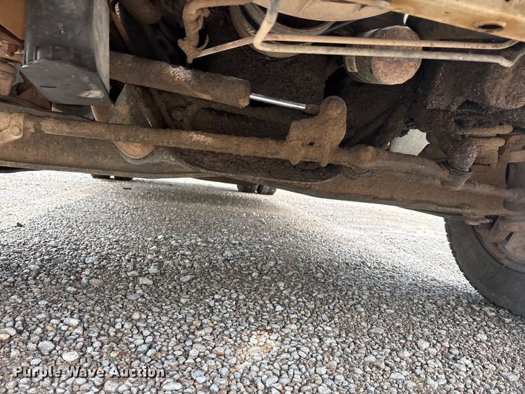 image for item EU5785 1992 Ford F350 dump truck