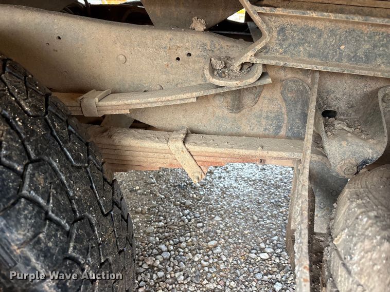 image for item EU5785 1992 Ford F350 dump truck