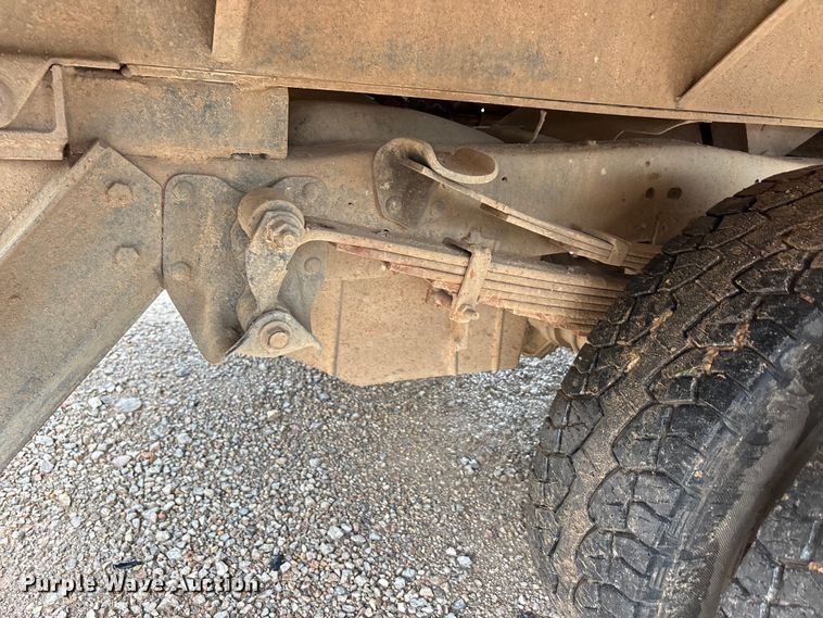 image for item EU5785 1992 Ford F350 dump truck