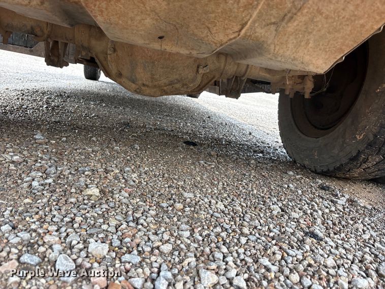 image for item EU5785 1992 Ford F350 dump truck