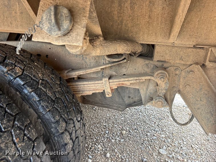 image for item EU5785 1992 Ford F350 dump truck