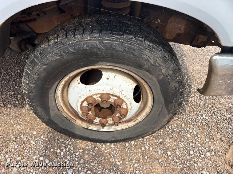 image for item EU5785 1992 Ford F350 dump truck