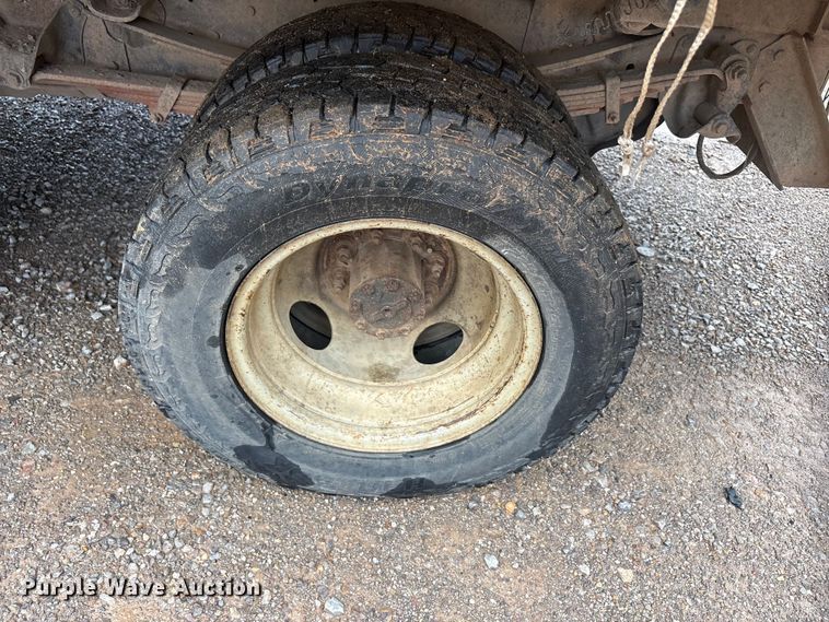 image for item EU5785 1992 Ford F350 dump truck