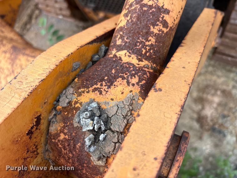 image for item EU5786 1982 Case 1450B track loader