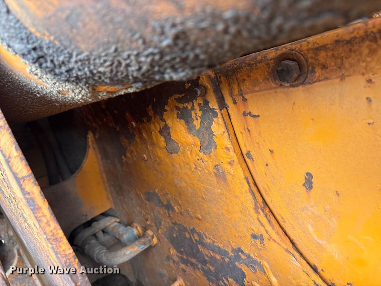 image for item EU5786 1982 Case 1450B track loader