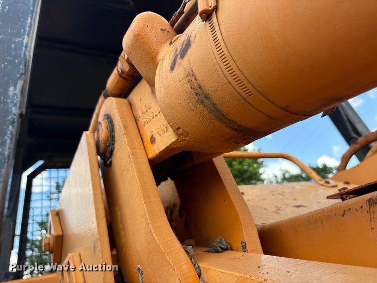 image for item EU5786 1982 Case 1450B track loader
