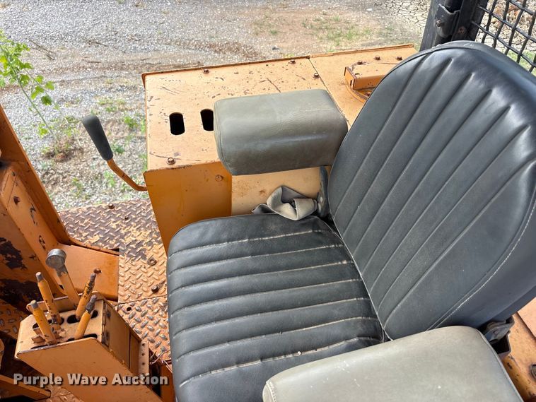 image for item EU5786 1982 Case 1450B track loader