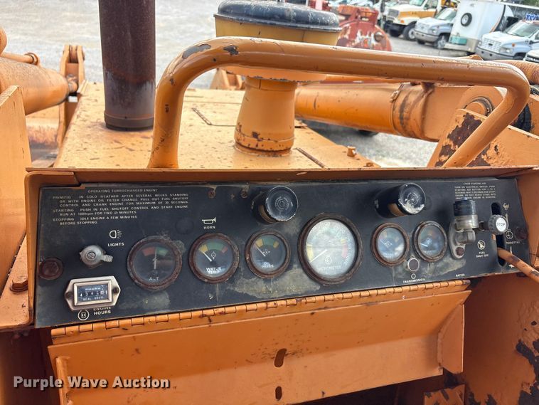 image for item EU5786 1982 Case 1450B track loader