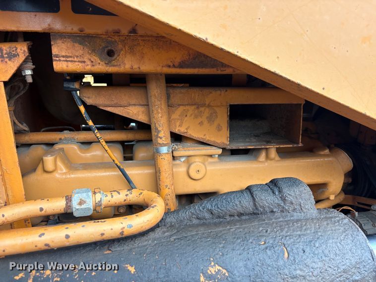 image for item EU5786 1982 Case 1450B track loader