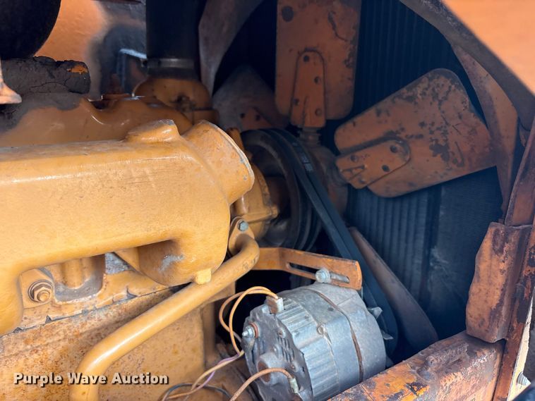 image for item EU5786 1982 Case 1450B track loader