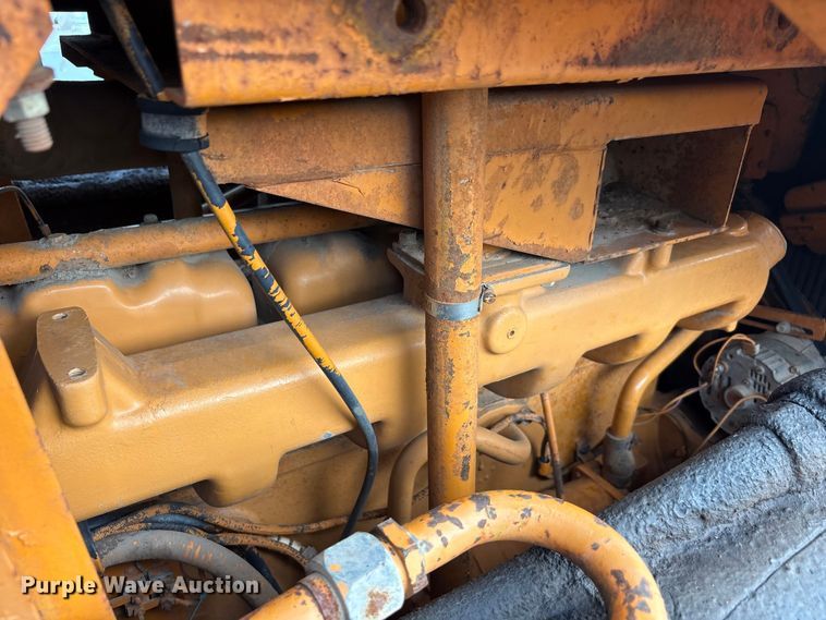 image for item EU5786 1982 Case 1450B track loader