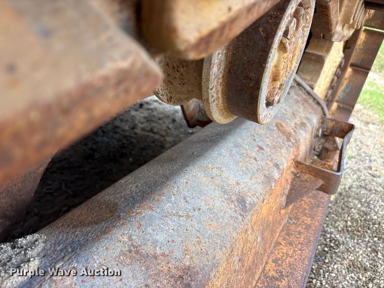 image for item EU5786 1982 Case 1450B track loader