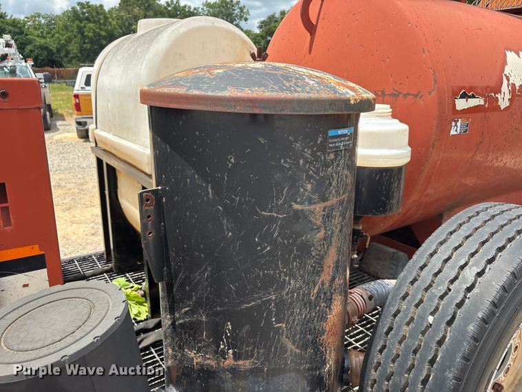 image for item EU5787 Ditch witch Fx30 vacuum excavator