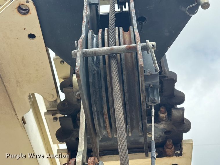 image for item EU5790 2006 Sterling L8500 Series crane truck
