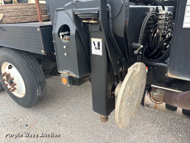 image for item EU5790 2006 Sterling L8500 Series crane truck