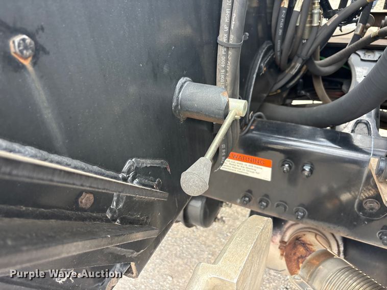 image for item EU5790 2006 Sterling L8500 Series crane truck