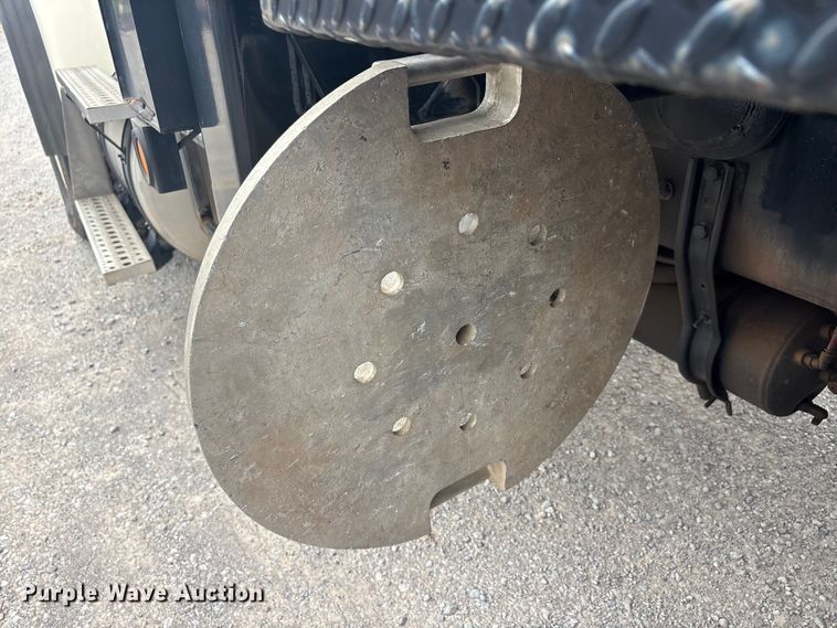 image for item EU5790 2006 Sterling L8500 Series crane truck