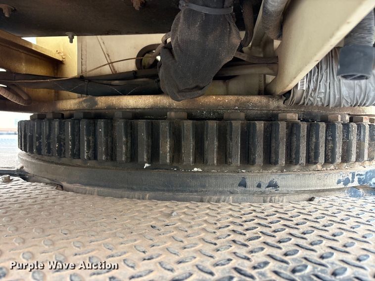 image for item EU5790 2006 Sterling L8500 Series crane truck