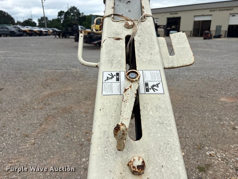 image for item EU5790 2006 Sterling L8500 Series crane truck