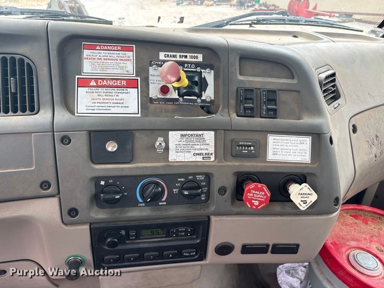 image for item EU5790 2006 Sterling L8500 Series crane truck
