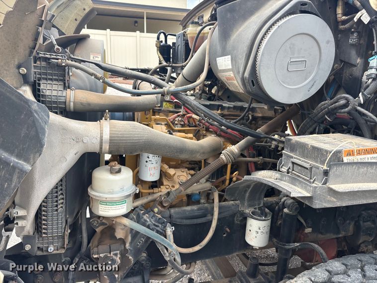 image for item EU5790 2006 Sterling L8500 Series crane truck