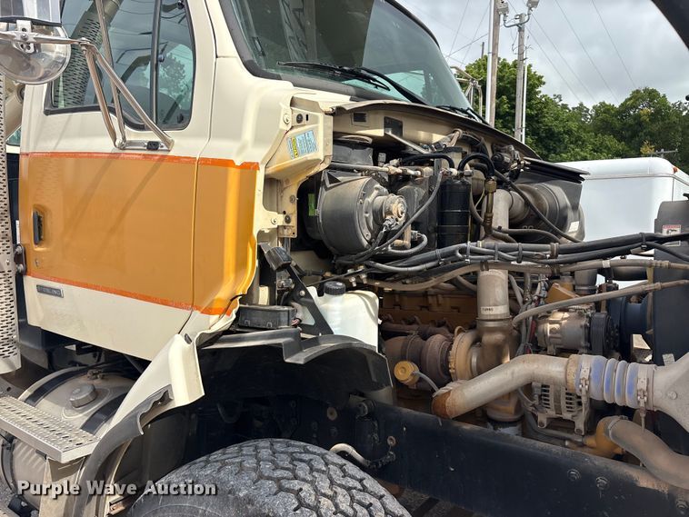 image for item EU5790 2006 Sterling L8500 Series crane truck