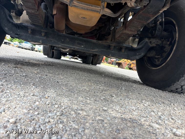 image for item EU5790 2006 Sterling L8500 Series crane truck