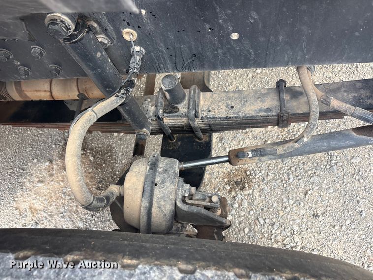 image for item EU5790 2006 Sterling L8500 Series crane truck