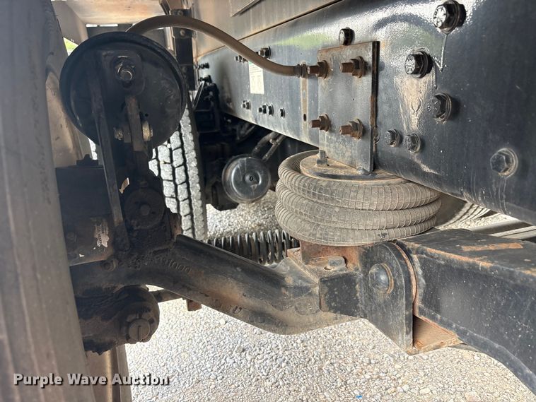 image for item EU5790 2006 Sterling L8500 Series crane truck