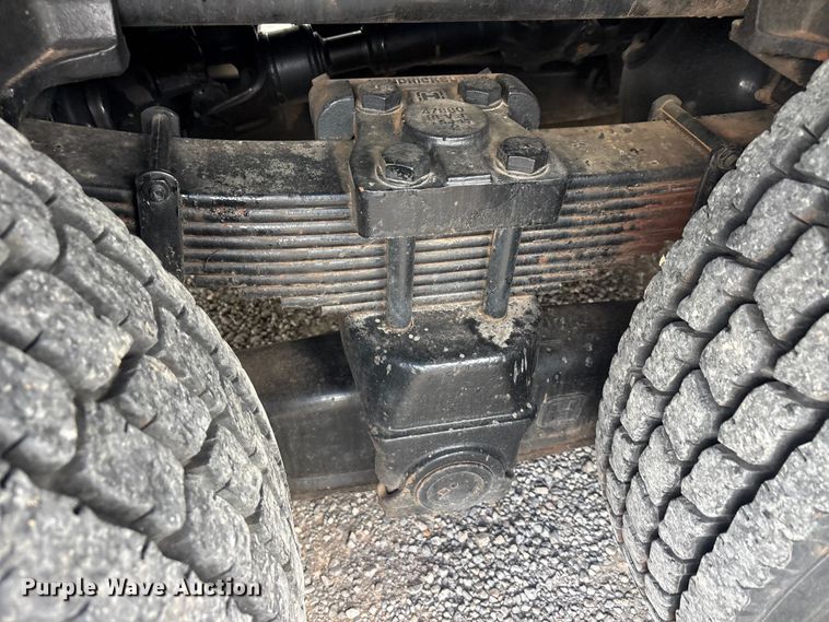 image for item EU5790 2006 Sterling L8500 Series crane truck