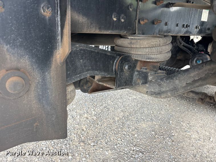 image for item EU5790 2006 Sterling L8500 Series crane truck
