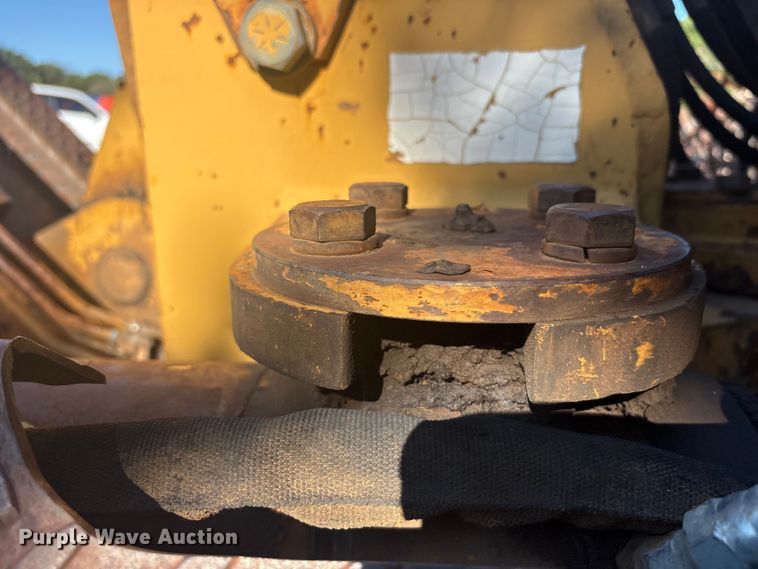 image for item EU5799 Komatsu D135A cable plow