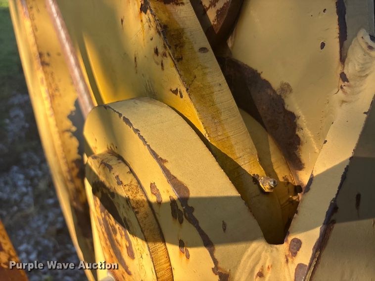 image for item EU5799 Komatsu D135A cable plow