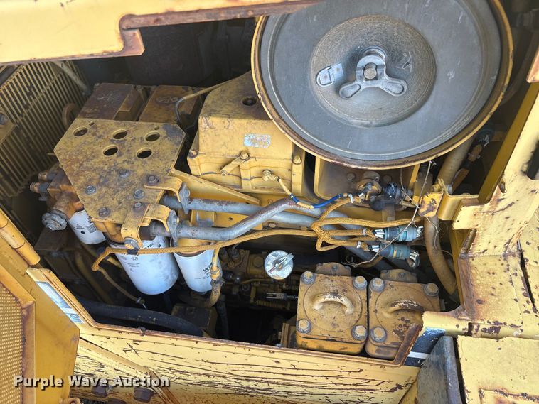 image for item EU5799 Komatsu D135A cable plow