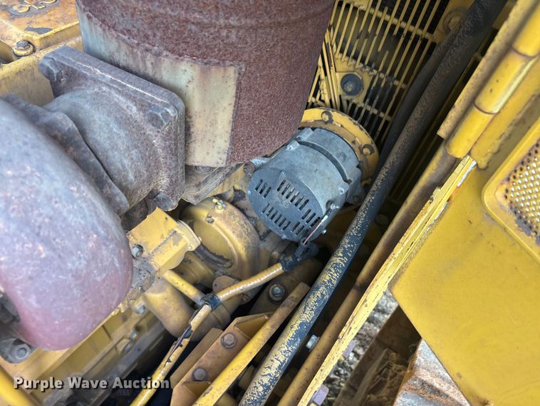 image for item EU5799 Komatsu D135A cable plow