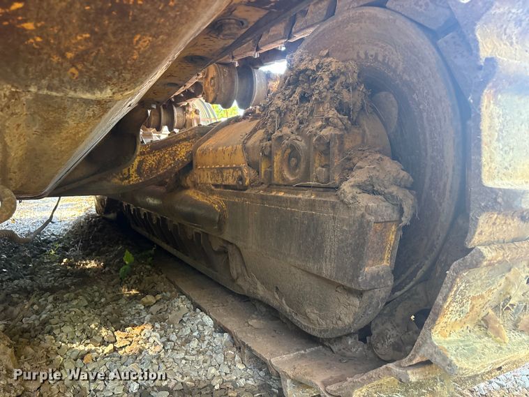 image for item EU5799 Komatsu D135A cable plow