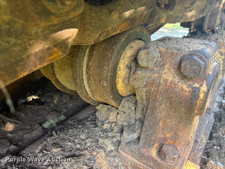 image for item EU5799 Komatsu D135A cable plow