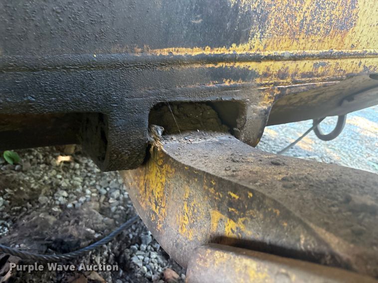 image for item EU5799 Komatsu D135A cable plow