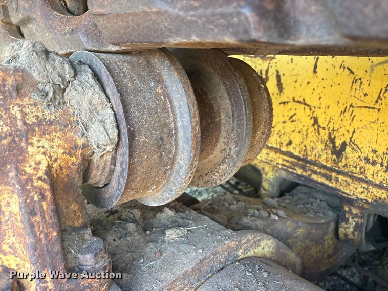 image for item EU5799 Komatsu D135A cable plow