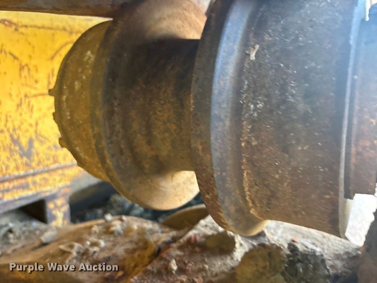 image for item EU5799 Komatsu D135A cable plow