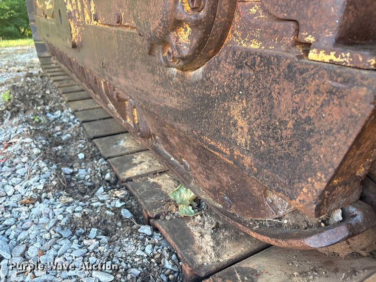 image for item EU5799 Komatsu D135A cable plow