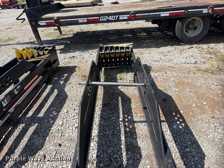 image for item EU5808 (2) Ditch Witch JT30/20 drill stem baskets