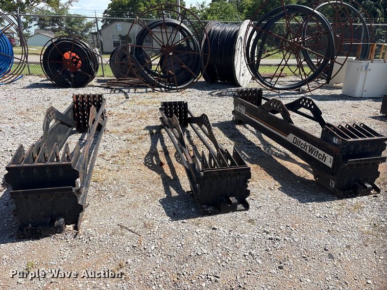 image for item EU5809 (3) Ditch Witch JT2720 drill stem baskets
